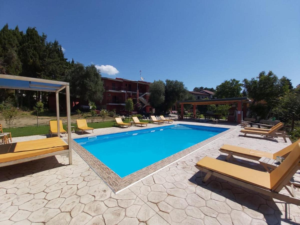 Ilias Apartments 입소스 외부 사진