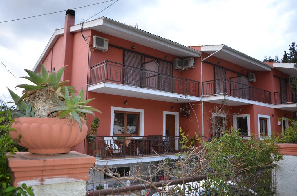 Ilias Apartments 입소스 외부 사진